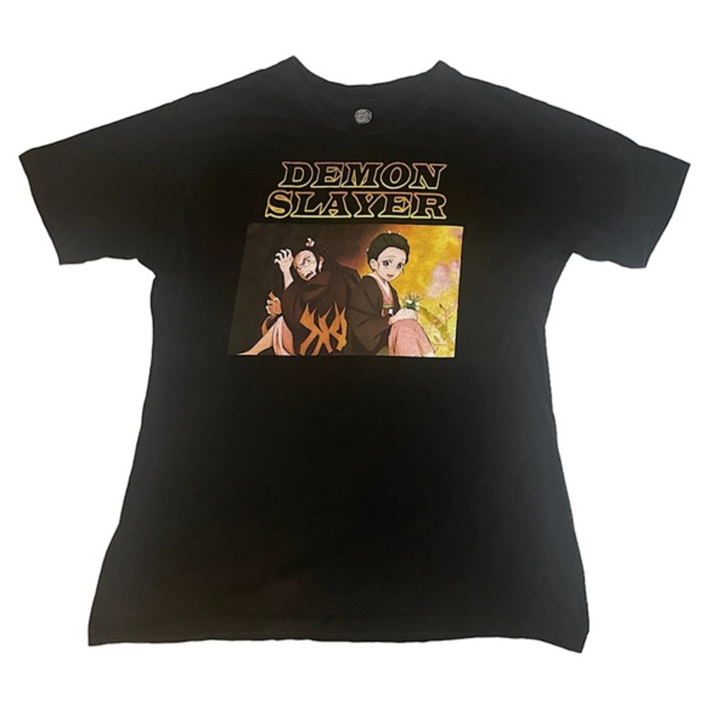 Demon Slayer Graphic Tee - size large